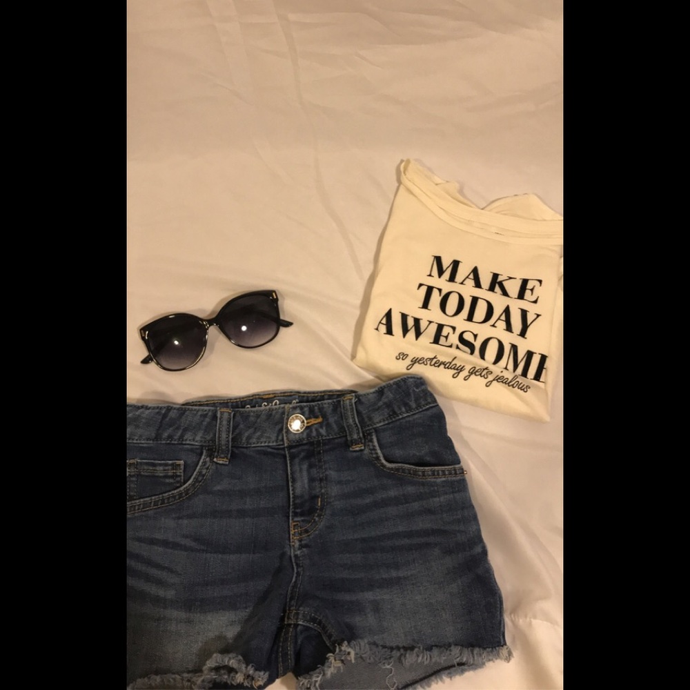 Cute girls size medium shorts!